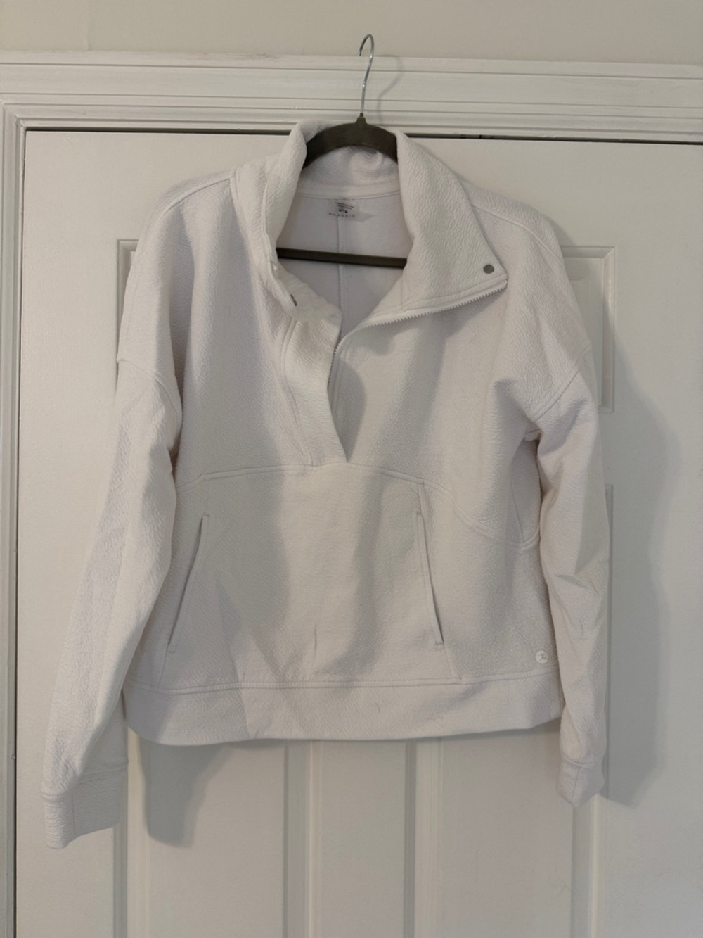 Danskin White Active Pullover